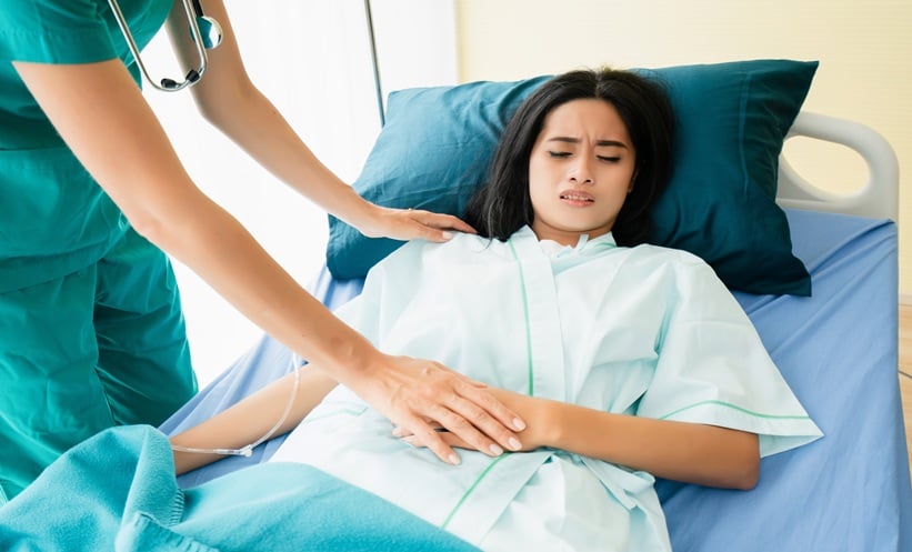 Illustration of bowel obstruction evaluation in a patient with suspected internal hernia and abdominal pain.