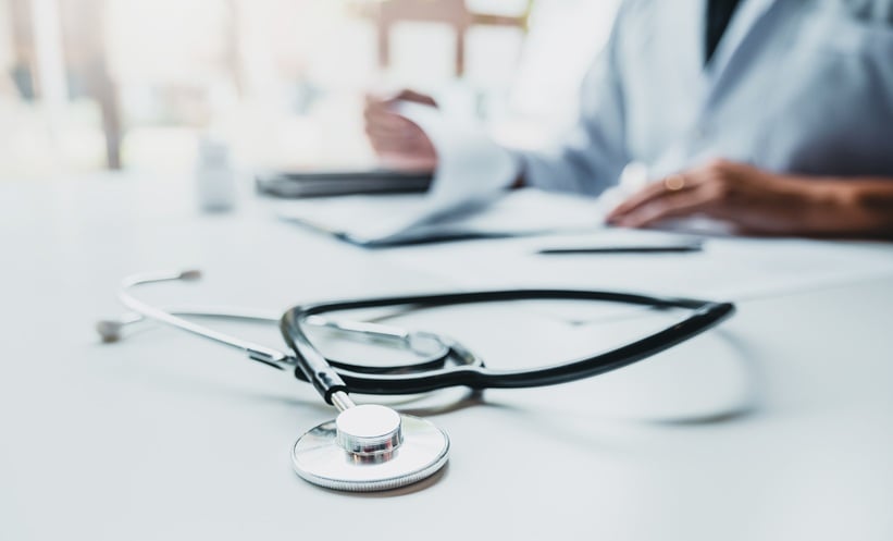 Echocardiogram-style clinical image representing gonococcal endocarditis and mitral valve vegetation