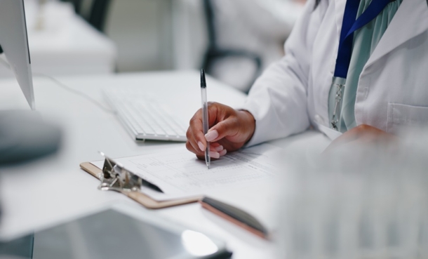 HLA-DRB1*01:03 Linked to Severe IBD Outcomes